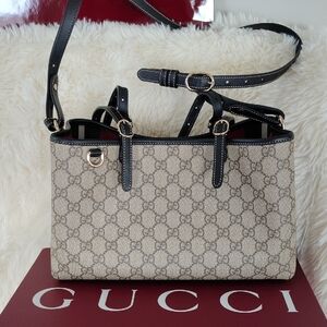 Gucci Black and Beige GG Emblem Medium Signature Tote 💯% Authentic EUC